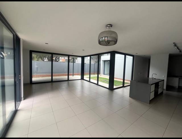 4 BEDROOM PROPERTY TO RENT IN WATERKLOOF RIDGE